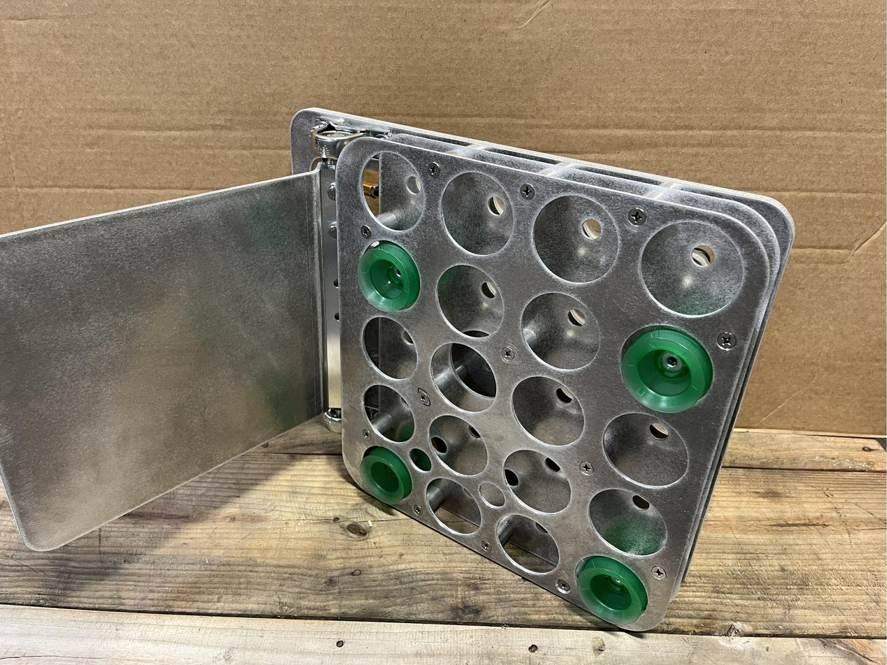 Vacuum gripper plate with green suction cups